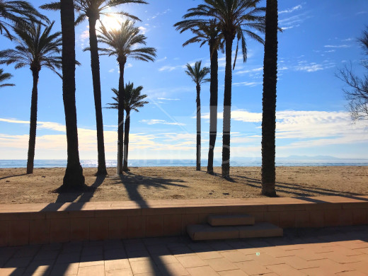 PROMOTION NEUVE : 2 chambres, 4ème étage à 200m de la plage