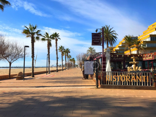 PROMOTION NEUVE : 2 chambres, 4ème étage à 200m de la plage