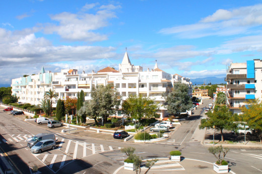 Appartement avec vue sur la marina et la montagne