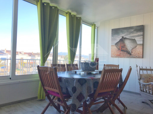 2 chambres, rénové, vue canal
