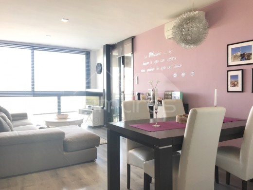 Bel Appartement avec piscine communautaire au centre de Roses