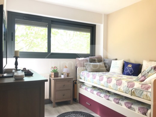 Bel Appartement avec piscine communautaire au centre de Roses