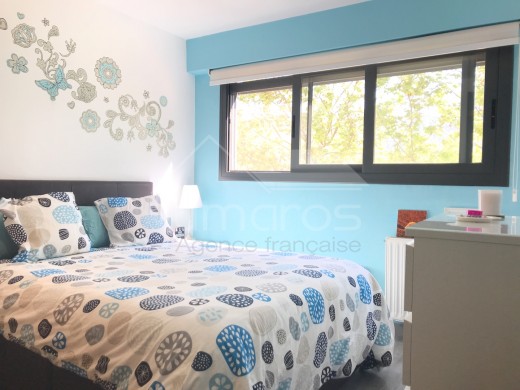 Bel Appartement avec piscine communautaire au centre de Roses