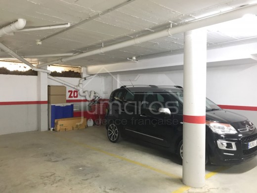 Bel Appartement avec piscine communautaire au centre de Roses
