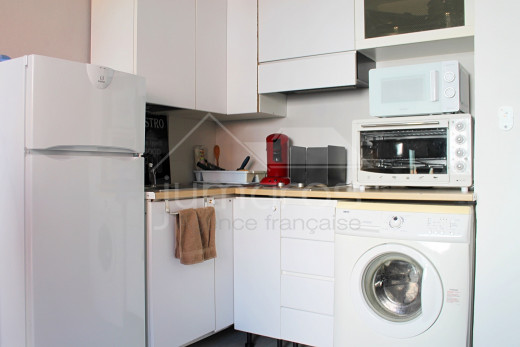 Studio vue mer à 100m de la plage