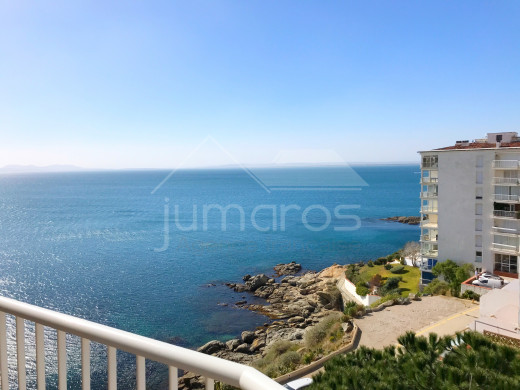 3 chambres, 83 m2, vue mer et parking privé