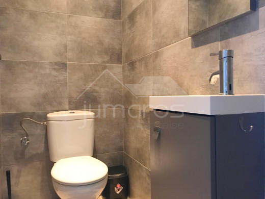 2 chambres, 83m2, jacuzzi, garage privé, amarre