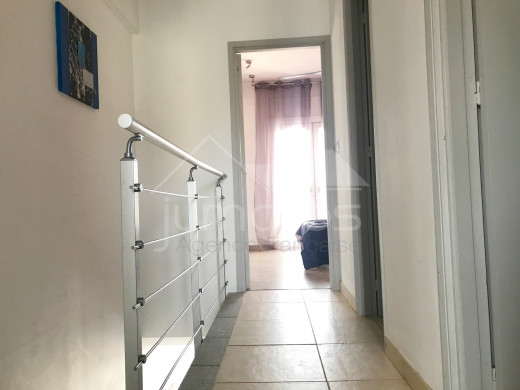 2 chambres, 83m2, jacuzzi, garage privé, amarre
