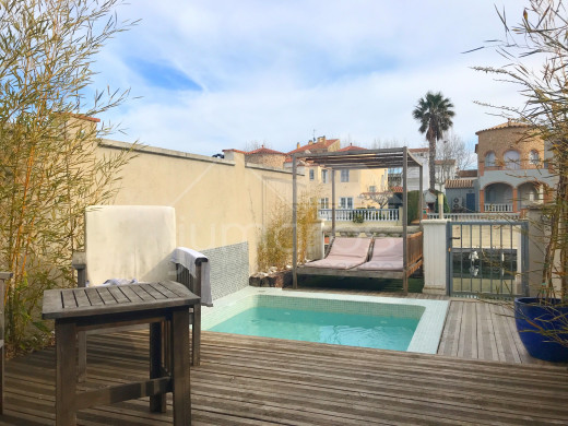 2 chambres, 83m2, jacuzzi, garage privé, amarre
