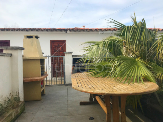 2 chambres, 83m2, jacuzzi, garage privé, amarre