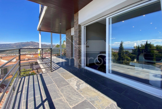 Vue mer, 3 chambres, garage privé