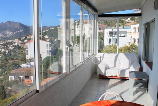 Très grand appartement à Roses, 4 chambres, 152m2, 2 parkings privés