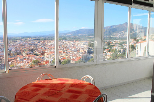 Très grand appartement à Roses, 4 chambres, 152m2, 2 parkings privés