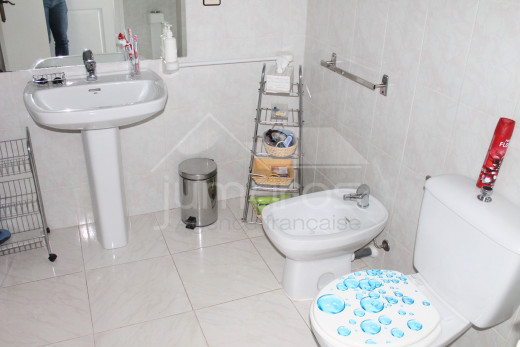 Très grand appartement à Roses, 4 chambres, 152m2, 2 parkings privés