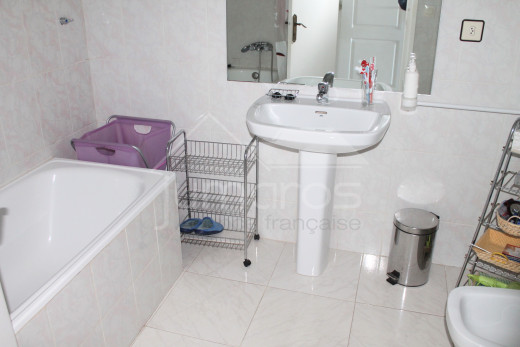 Très grand appartement à Roses, 4 chambres, 152m2, 2 parkings privés