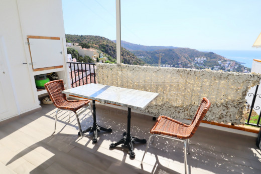 Appartement rénové, vue mer à Canyelles