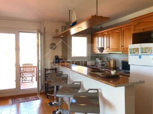 Très bel appartement avec grande terrasse de 80m2 et GARAGE.