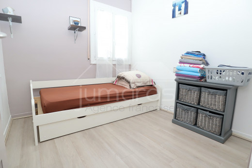 Appartement rénové, vue mer à Canyelles