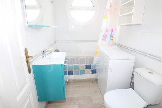 2 chambres, vue mer, rénové, proche plage et garage