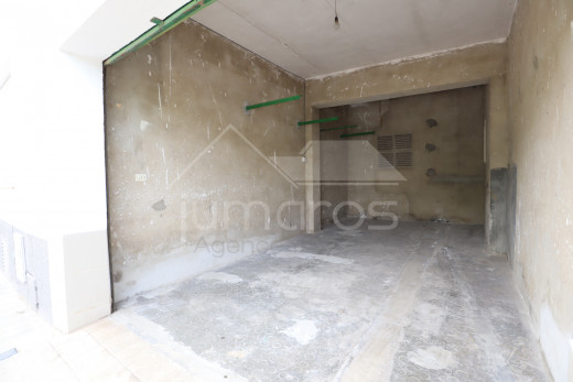 Garage de 18m2  à Roses