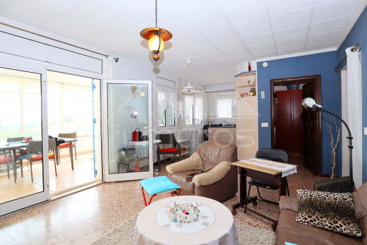 Maison, vue magnifique, de plain-pied, piscine, garage