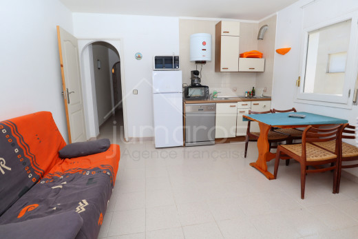 1 chambre, terrasse, garage et piscine communautaire
