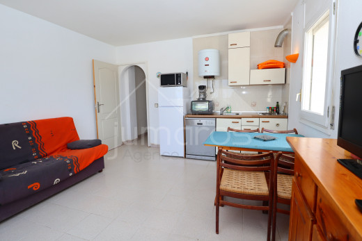 1 chambre, terrasse, garage et piscine communautaire