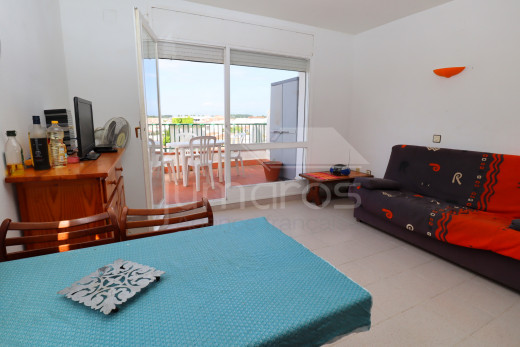 1 chambre, terrasse, garage et piscine communautaire
