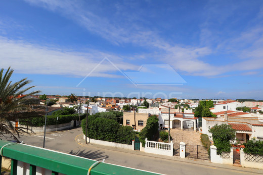 1 chambre, terrasse, garage et piscine communautaire