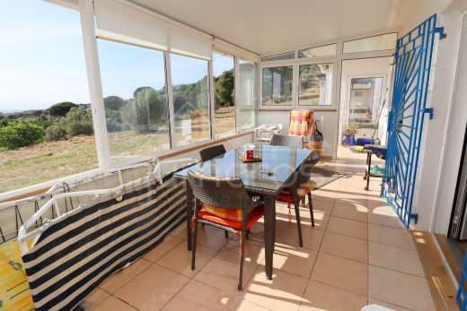 Maison, vue magnifique, de plain-pied, piscine, garage