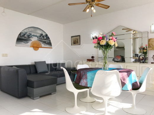 Appartement avec parking, amarre, et terrasse privés et piscine
