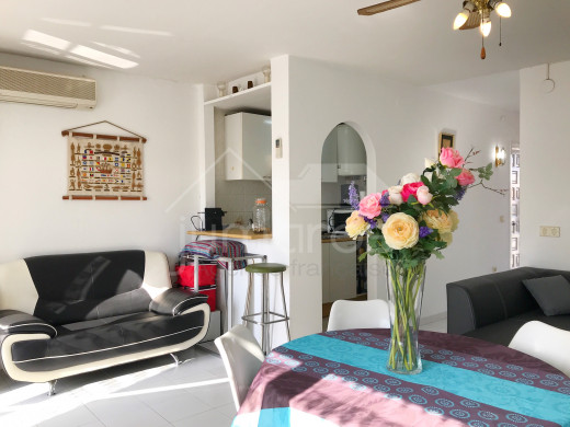 Appartement avec parking, amarre, et terrasse privés et piscine