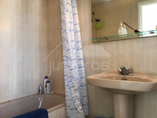 Appartement avec parking, amarre, et terrasse privés et piscine