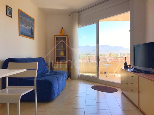 2 chambres, parking privé et terrasse 31 m2 au total