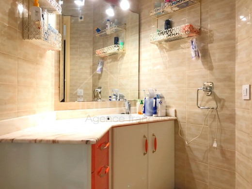 2 chambres, parking privé et terrasse 31 m2 au total