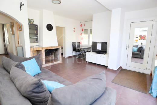 2 chambres, 100m de la plage, 27m2 de terrasse.