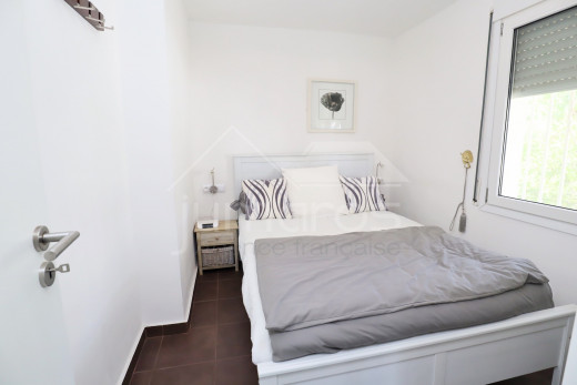 2 chambres, 100m de la plage, 27m2 de terrasse.