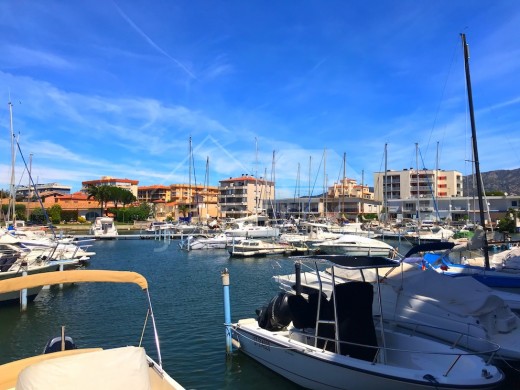 2 chambres, 70m2, terrasse 38 m2, Garage privé 2 voitures