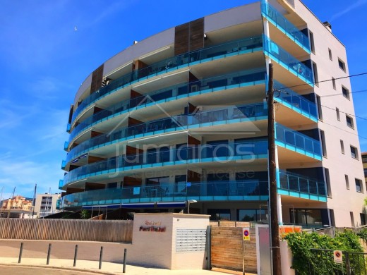 2 chambres, 70m2, terrasse 38 m2, Garage privé 2 voitures