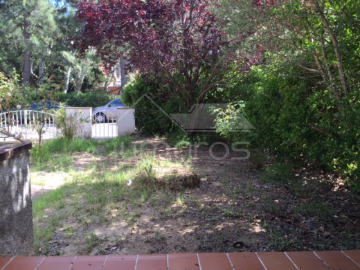 Maison mitoyenne avec jardin et garage