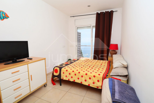 Villa de 4 dormitorios con piscina y garaje privado