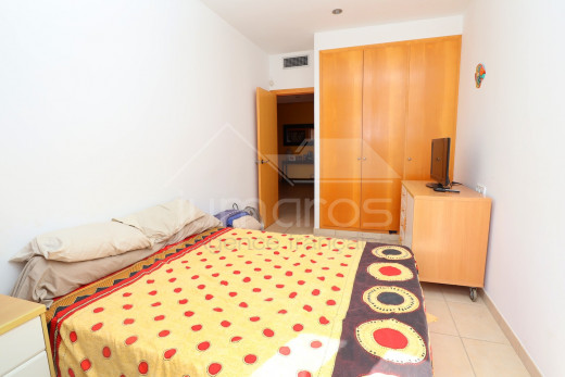 Villa de 4 dormitorios con piscina y garaje privado