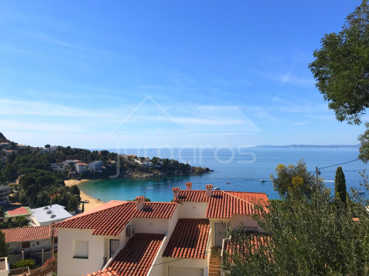 Villa 3 chambres, rénovée, à 200m de la plage d'Almadrava