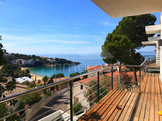 Villa 3 chambres, rénovée, à 200m de la plage d'Almadrava