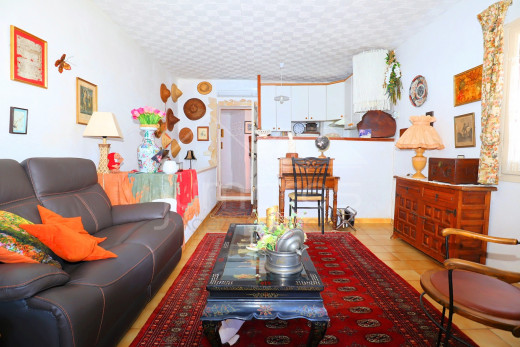 Maison vue mer avec parking et piscine communautaire à Canyelles