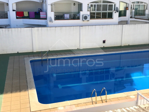 1 chambre, terrasse, garage et piscine communautaire