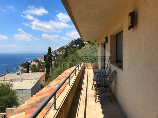 Villa 5 chambres, moderne , 174m2, vue mer avec piscine à Roses-Canyelles