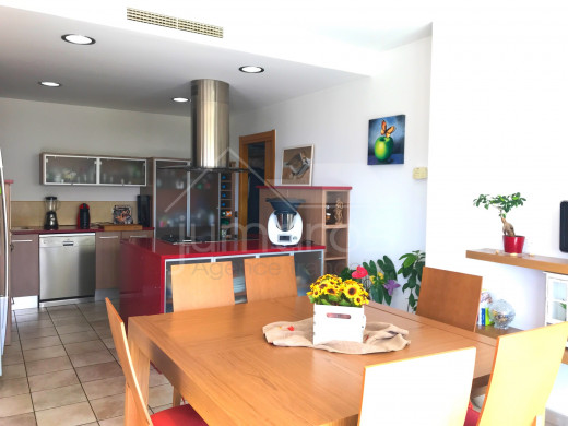 Villa 5 chambres, moderne , 174m2, vue mer avec piscine à Roses-Canyelles