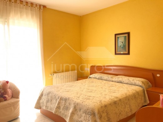4 chambres, 125 m2, terrasse 35 m2, 2 parkings