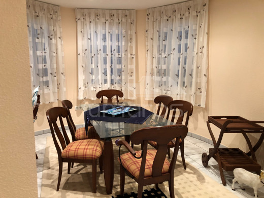Maison avec piscine et amarre privée